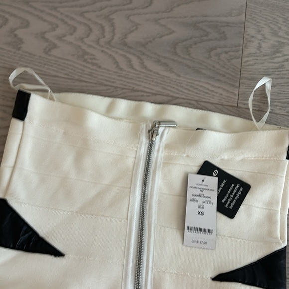 Bebe bandage dress size xs - Picture 8 of 10